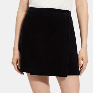 NWT Theory Wrap Mini Skirt in Black Velvet Size 2